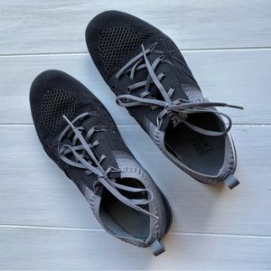 Nike Women’s Focus Flyknit - Size 9